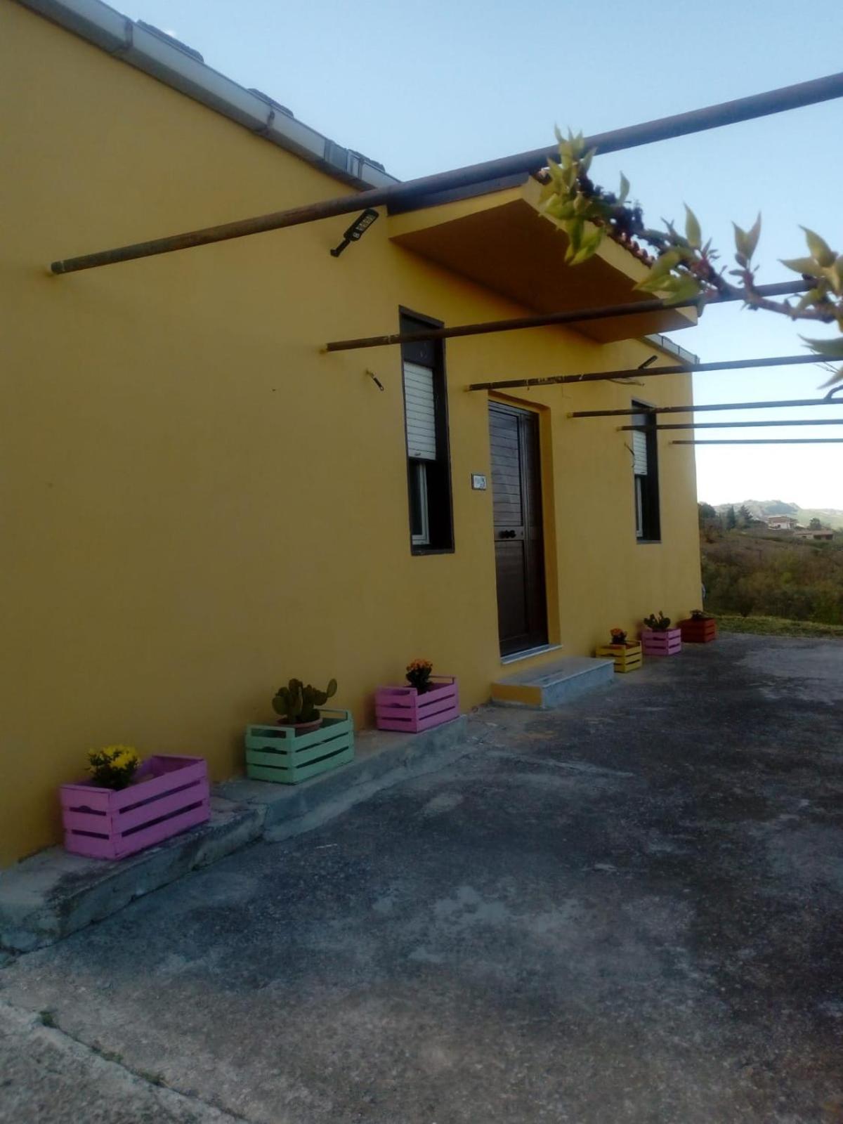 Casteltermini Casa Vacanze Sicilia מראה חיצוני תמונה