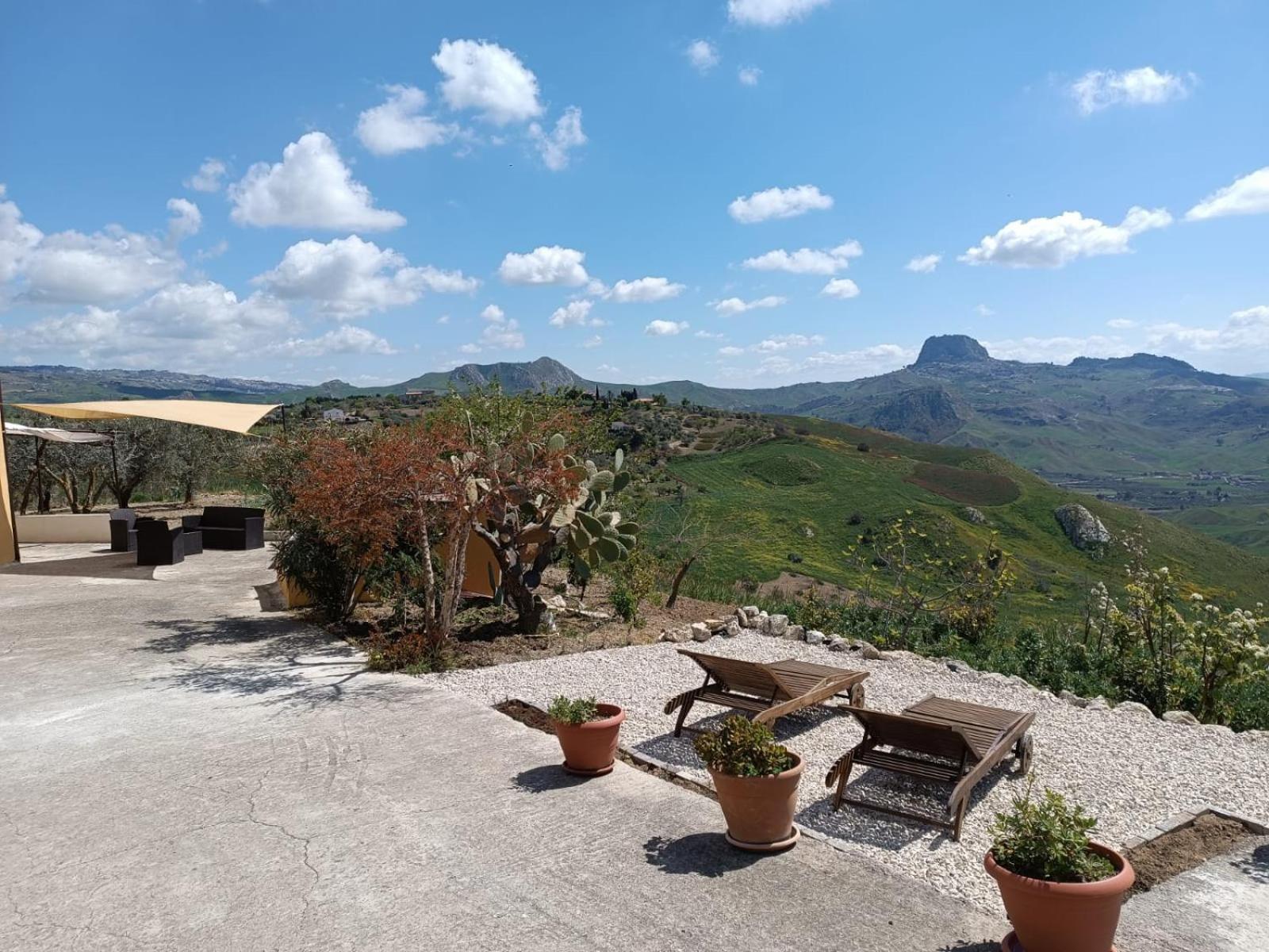 Casteltermini Casa Vacanze Sicilia מראה חיצוני תמונה